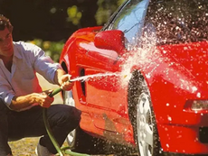 CARRO DE AYRTON SENNA É COLOCADO À VENDA POR R$ 3,1 MILHÕES