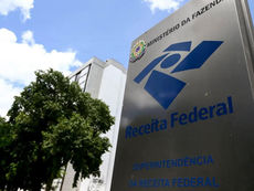 LEILÃO DA RECEITA FEDERAL TEM CELULAR A R$ 450 E CARRO POR R$ 13 MIL