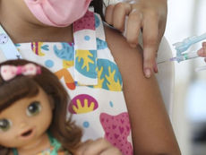 VACINAÇÃO CONTRA A COVID-19 TERÁ CAMPANHA ANUAL PARA CRIANÇAS E GRUPOS DE RISCO