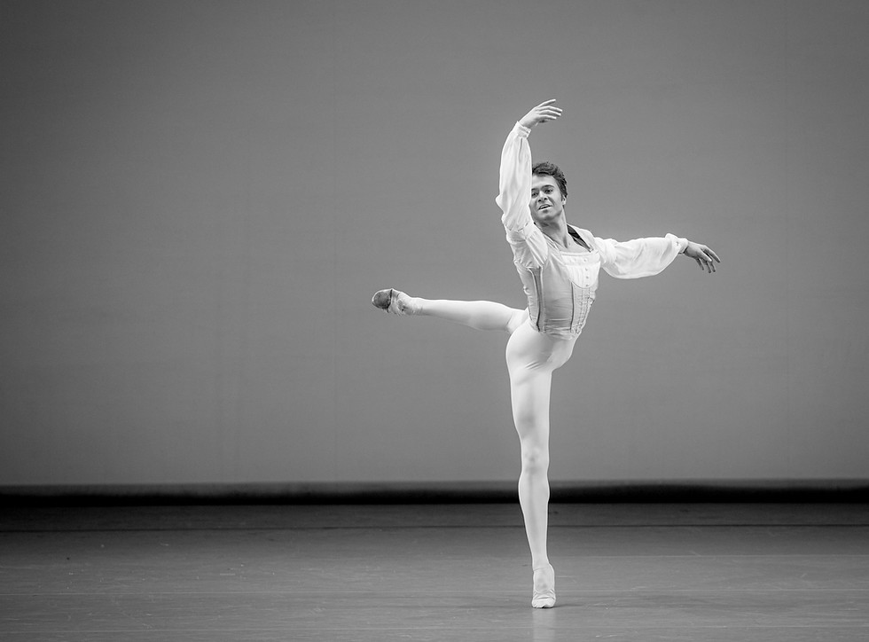 Paulo Arrais, ballerina