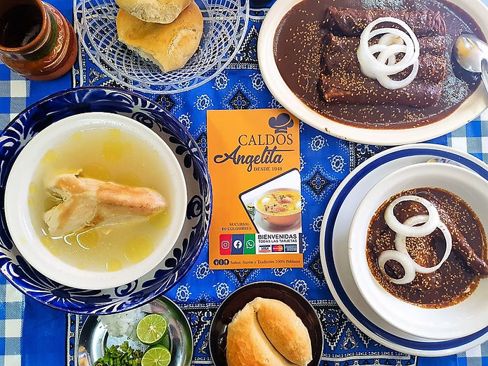 Platillos en Caldos Angelita