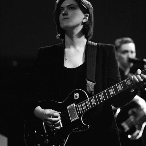 Romy Madley Croft: El Alma Musical de The XX Brillará en AXE Ceremonia 2024