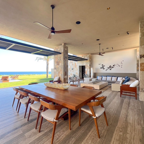 If you're looking for the best destination wedding venues in San José del Cabo, Mexico, FORA travel advisors Rich & Kitch are here to help! In San Jose del Cabo, you'll find some of the best destination wedding venues like One&Only Palmilla, Cabo Surf Hotel, Viceroy Los Cabos, Hotel El Ganzo, JW Marriott Los Cabos, Zadún a Ritz-Carlton Reserve, Four Seasons Resort Los Cabos at Costa Palmas, & more. Read about having your destination wedding at one of these amazing resorts here! 