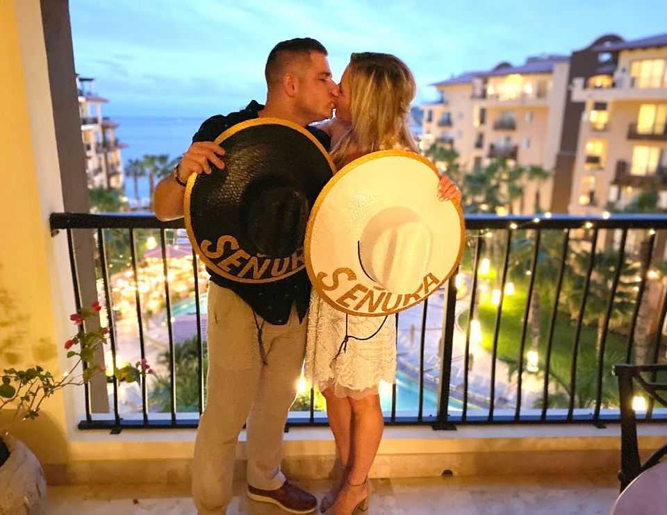 Villa del Arco Resort in Cabo San Lucas, Mexico is the first resort we ever stayed at in Los Cabos, making it a Rich & Kitch favorite! Villa del Arco is such a special place to us, not only because we got married there, but it is truly our second home. Keep reading to find out why Rich & Kitch love Villa del Arco Beach Resort & Spa in Cabo San Lucas, Mexico!