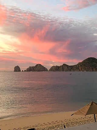 Villa del Arco Resort in Cabo San Lucas, Mexico is the first resort we ever stayed at in Los Cabos, making it a Rich & Kitch favorite! Villa del Arco is such a special place to us, not only because we got married there, but it is truly our second home. Keep reading to find out why Rich & Kitch love Villa del Arco Beach Resort & Spa in Cabo San Lucas, Mexico!