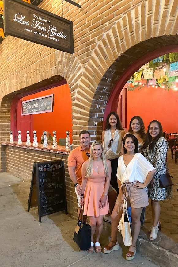 If authentic Mexican cuisine is not your preference, Look At Me Brides works with many other established restaurants in Los Cabos. If you come to Los Cabos before your wedding, you can experience a food tasting like this at the restaurant of your choice. And if you are not able to come to Los Cabos to choose your rehearsal dinner restaurant, Look At Me Brides is happy to provide details like this on the experience for you, so you and your significant other can make the best choice for your family and friends. If you are looking for a full service wedding planner in Cabo, the Look At Me Brides team would be honored to help you plan your rehearsal dinner and wedding! Pamela & her team can be contacted here & please mention that Rich & Kitch referred you!