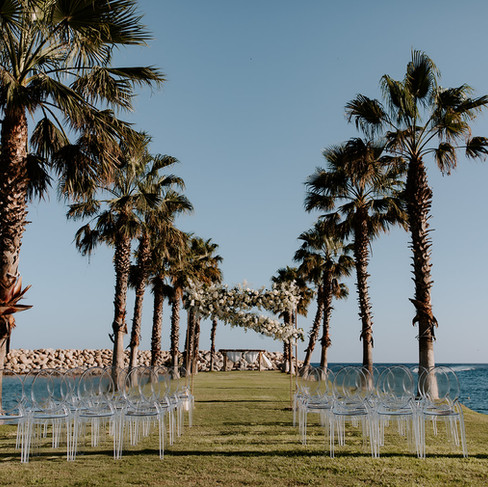 If you're looking for the best destination wedding venues in San José del Cabo, Mexico, Rich & Kitch are here to help! In San Jose del Cabo, you will find some of the best destination wedding venues like One&Only Palmilla, Cabo Surf Hotel, Viceroy Los Cabos, Vidanta Los Cabos, Hotel El Ganzo, JW Marriott Los Cabos, Zadun a Ritz-Carlton Reserve, Four Seasons Resort Los Cabos at Costa Palmas, & more. Read about having your Los Cabos destination wedding at one of these amazing resorts here! 