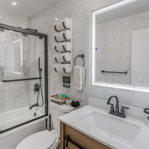 Master Bathroom Remodel – Modern & Functional Design