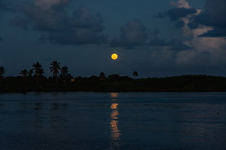 noite na praia.jpg