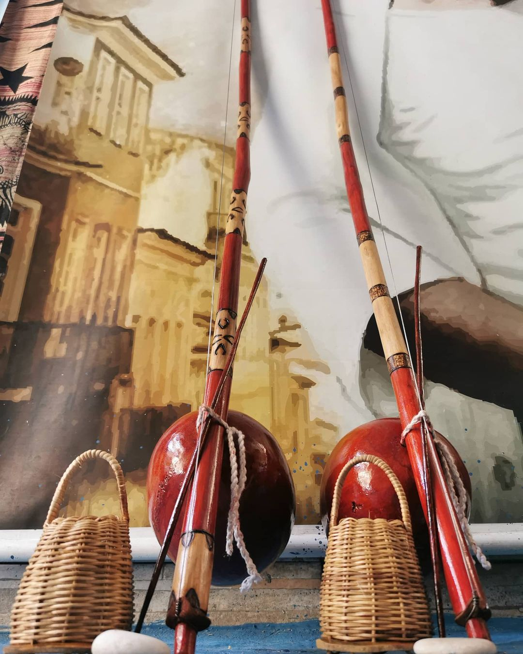 Berimbau feito sob encomenda