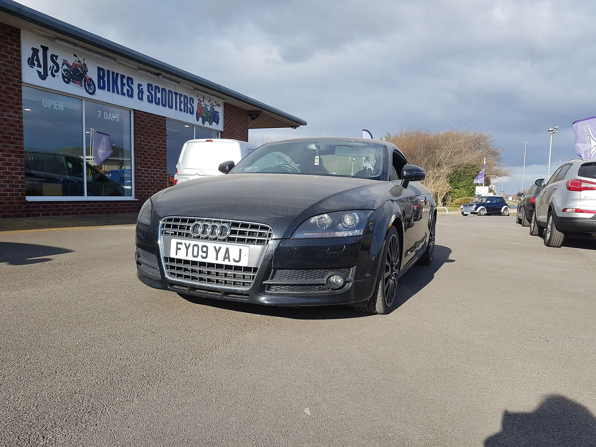 Audi TT Front