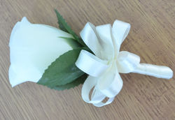 Ivory Silk Rose - £1.45