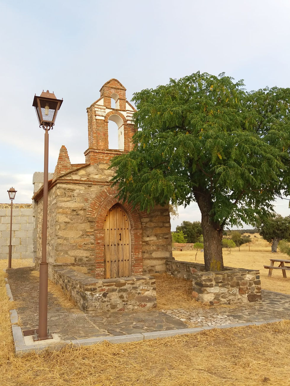 Ermita de Don Miguel en el entorno rural de El Viso, Córdoba