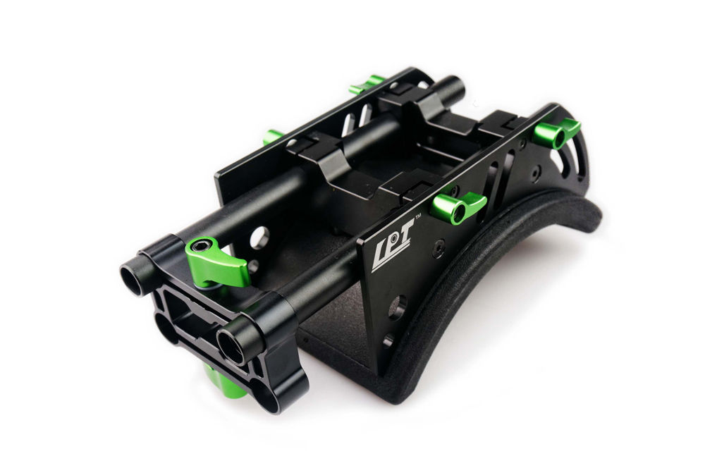 Shoulder rest for pole mounting