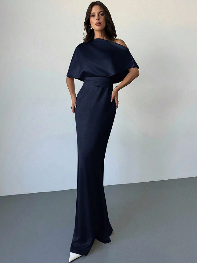 Kleit Midnight Satin – Kostüümirendi rendikleit