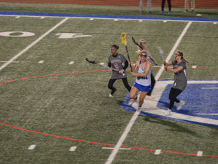 Riverwood Wins 5th Straight, Hannah McConnell's 5 Goals Lift The Raiders To 13-8 Win Over Midtown