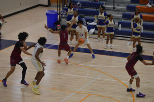 McEachern rides 34-point night by Mason McMillan to region championship win