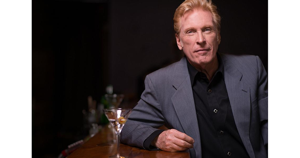 Russell DeCarle at Dominion Hotel Pub