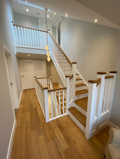 bespoke-hardwood-stairs.jpeg