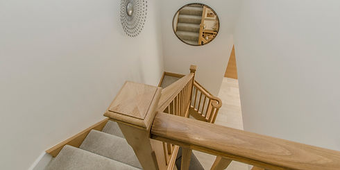 Multiturn-quality-oak-staircase