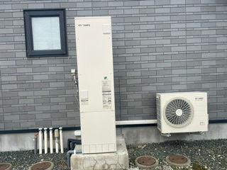 岩手県盛岡市上田でエコキュートの交換です。