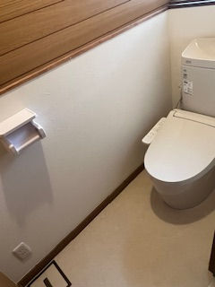 盛岡市前潟で和式トイレから洋式トイレにリフオームです。
