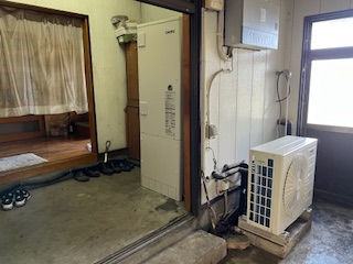 岩手県紫波町高水寺でエコキュートの交換です。