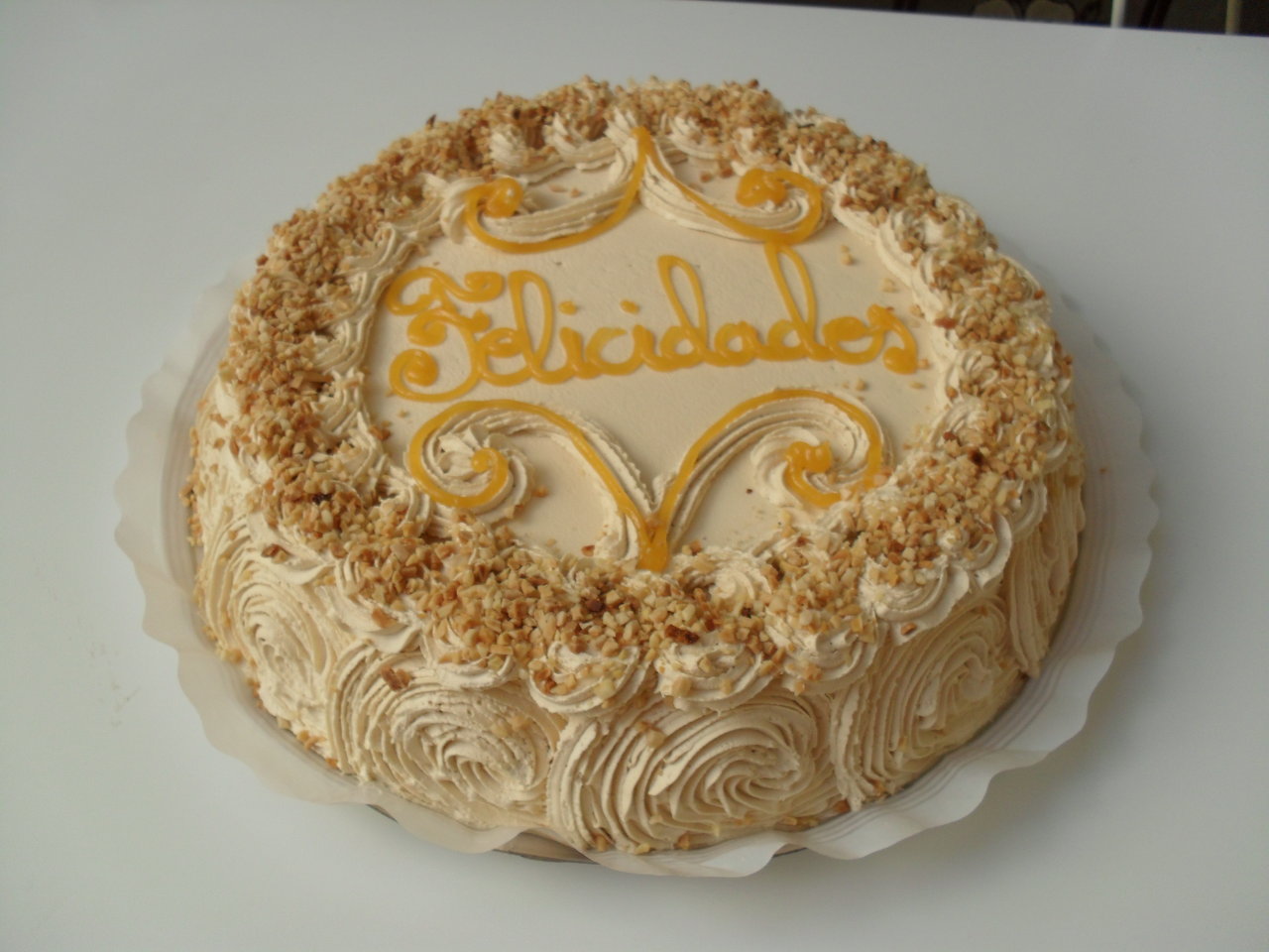 Tarta de turron.