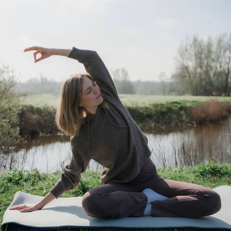 Omarm de Nazomer en Seizoensovergangen - 30 minuten Yin Yoga