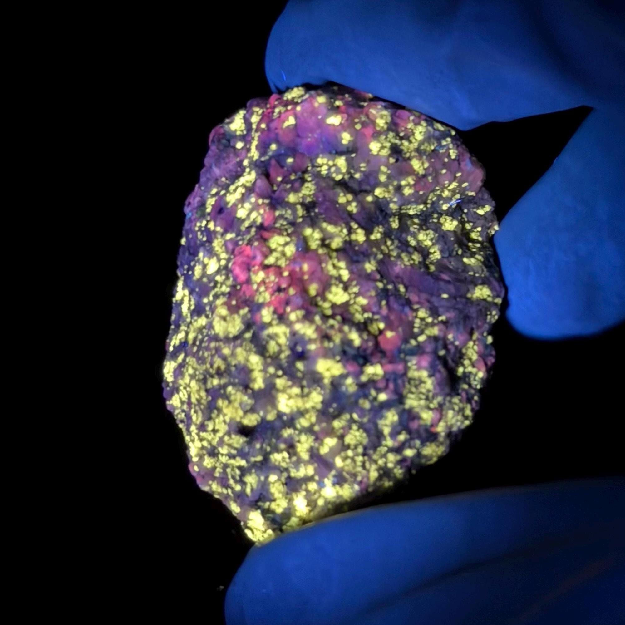 Fluorescent Minerals, UV Reactive Calcite, Chondrodite Mineral Specimen, 39g