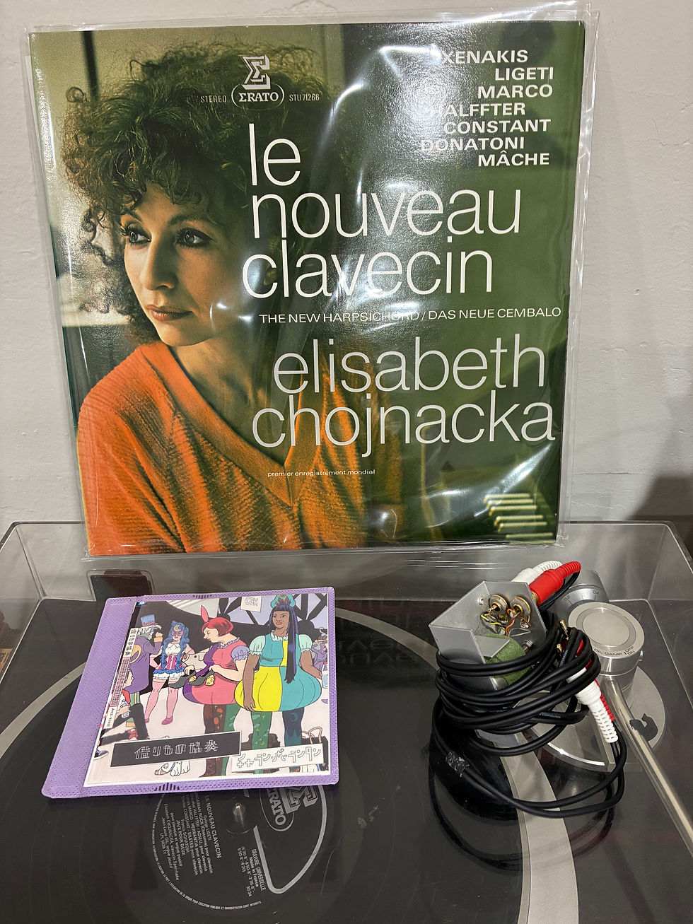 チェンバロの20世紀作品を聴いてみる。リゲティが聴きたくて購入。しかしクセナキスが良かった。チェンバロ（ドイツ語）、ハープシコード（英語）、クラヴサン（フランス語）でどうやって響きを残しているのか疑問に思いました。