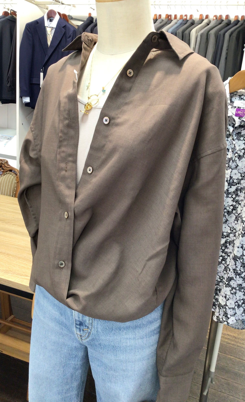 ウィメンズカシュクールシャツ入荷しました