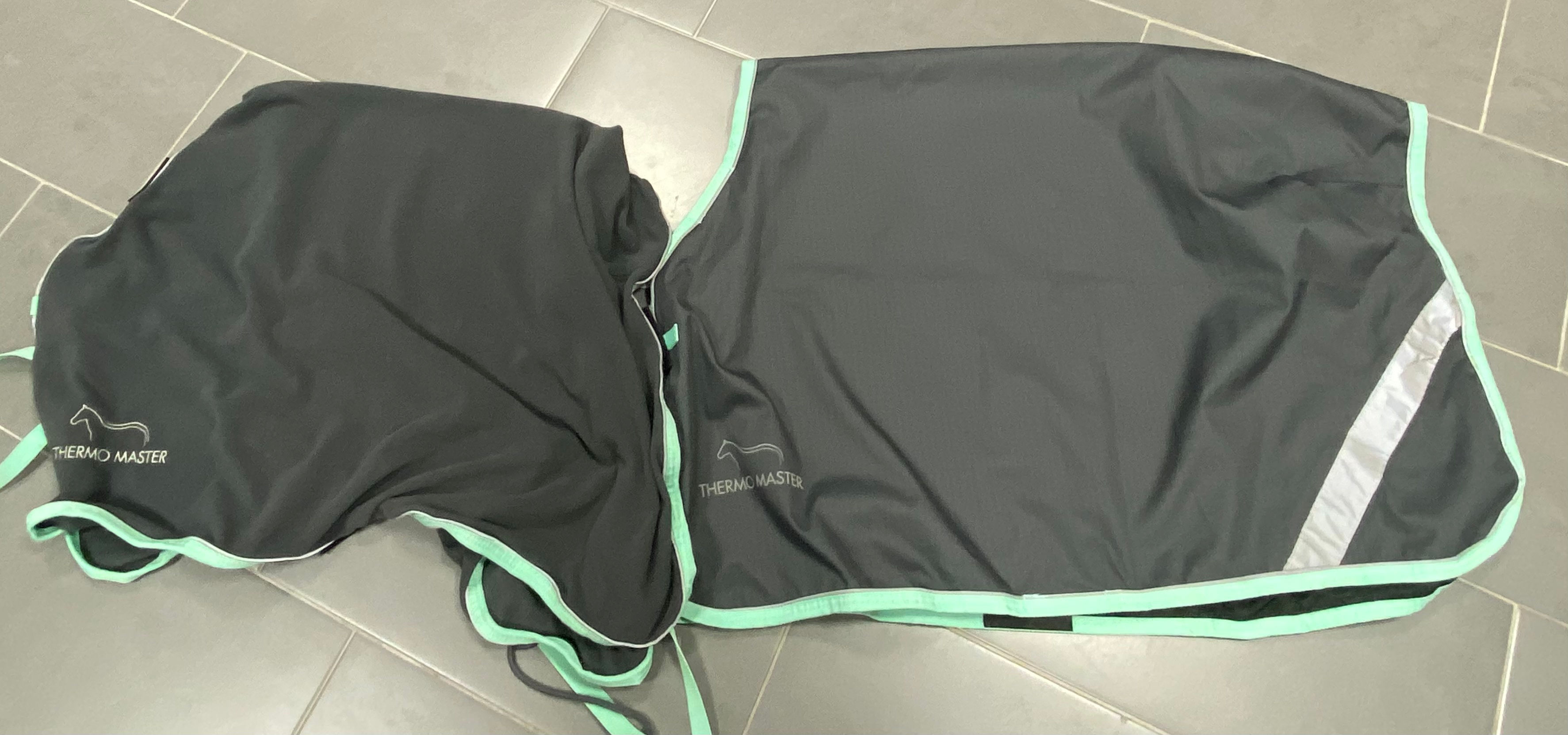 9950 couvre rein monoquartier 2en1