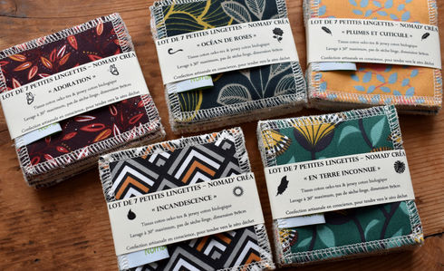 Les lingettes permettent de remplacer la centaine de coton à usage unique que nous utilisons par mois. Ils sont utiles pour les adultes, enfants et nourrissons, afin de tendre vers le zéro déchet.
