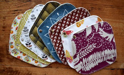 Les protège-slips lavables sont doux et respectueux des parties intimes. Ils permettent de remplacer les protège-slips à usage unique afin de tendre vers le zéro déchet.
