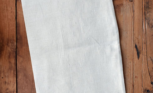 Les sacs à vrac, à pain ou pochettes permettent de faire des courses zéro déchet, d'offrir des cadeaux avec un emballage réutilisable, d'emporter un livre tout en le protégeant lors d'un voyage, etc.
