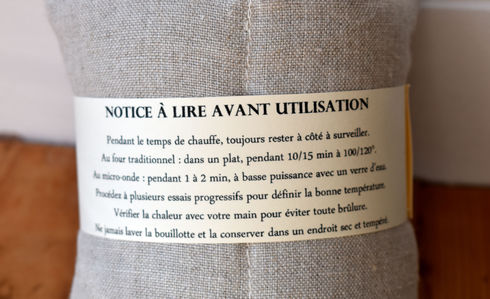 Ces bouillottes sèches en chanvre et aux graines de lin biologique permettent de soulager les douleurs sur différentes parties du corps tout en étant zéro déchet.
