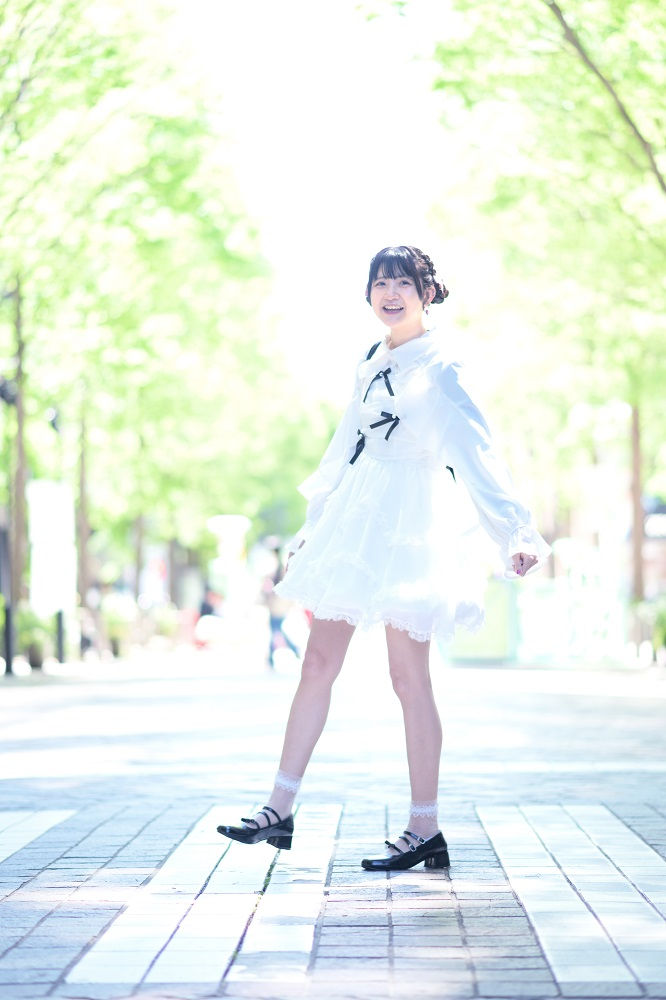 model: 細雪しゅか