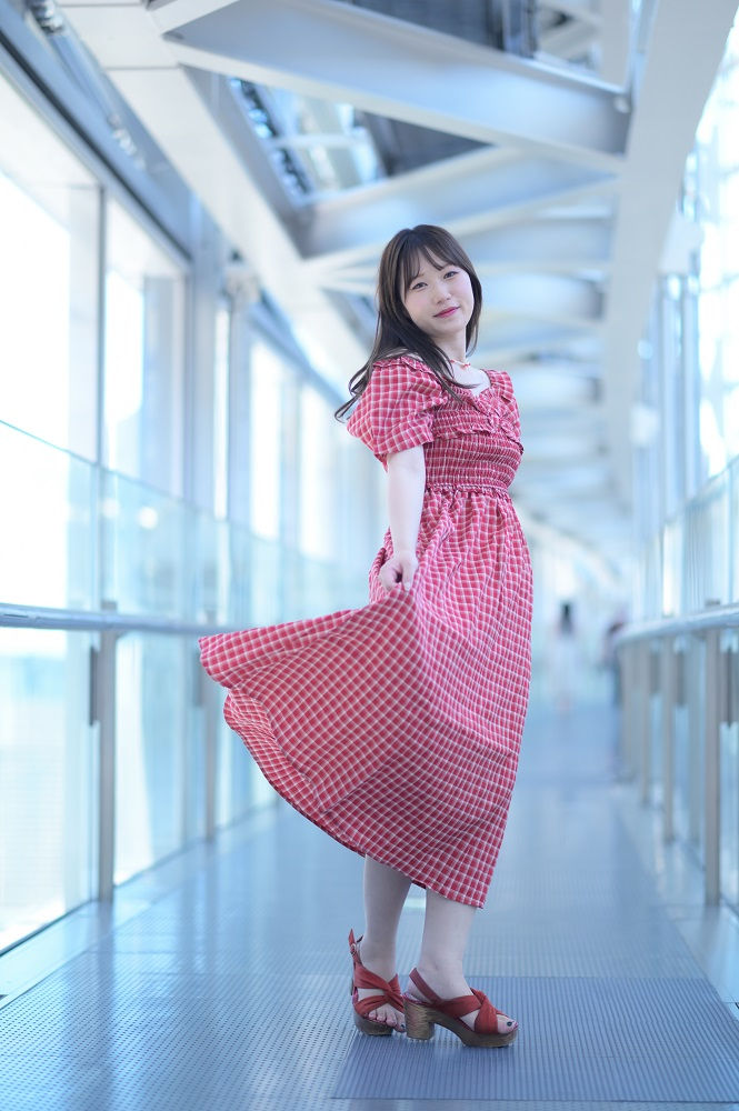 model: 白花ユキ