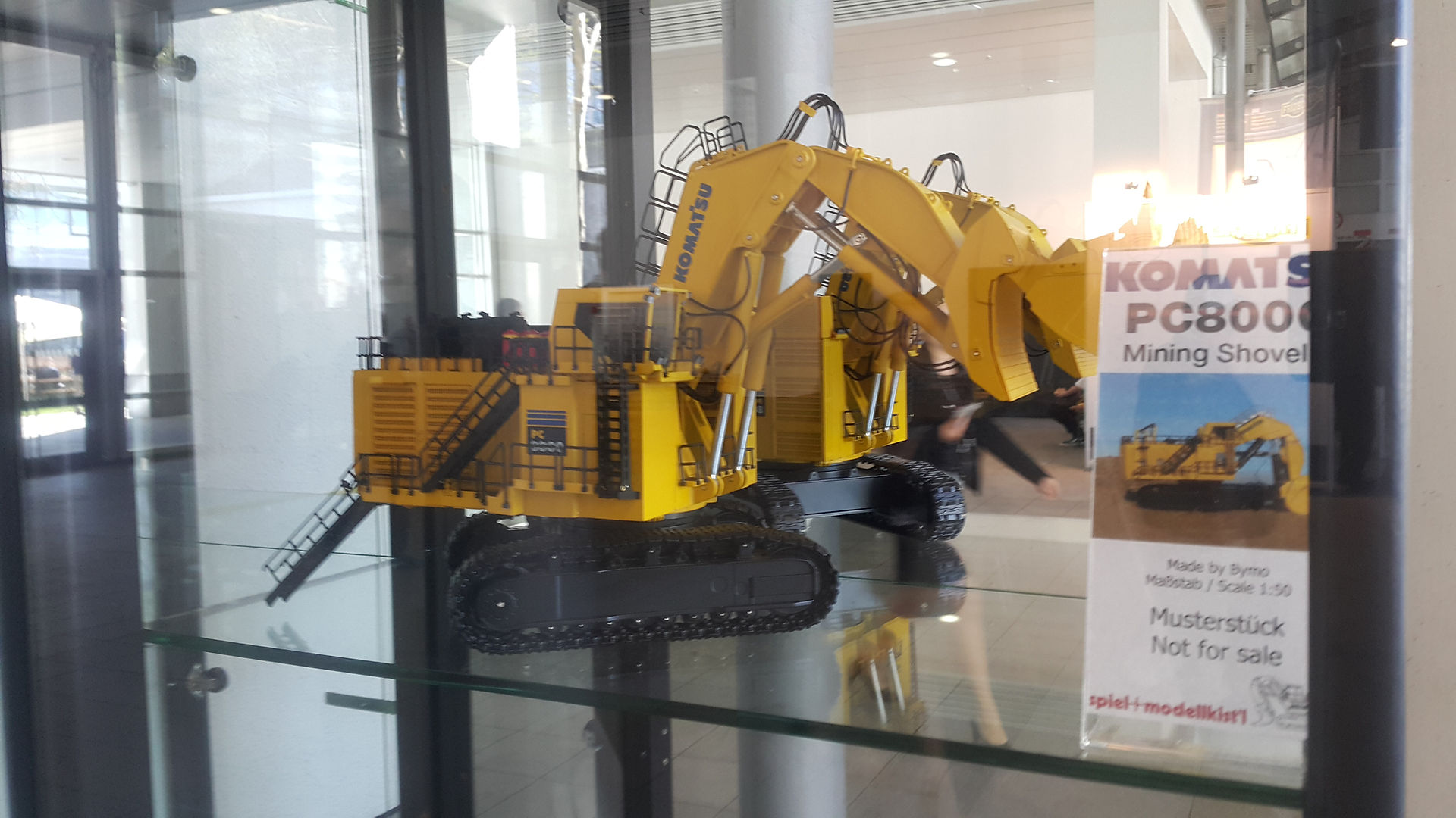 KOMATSU PC8000 Modeli