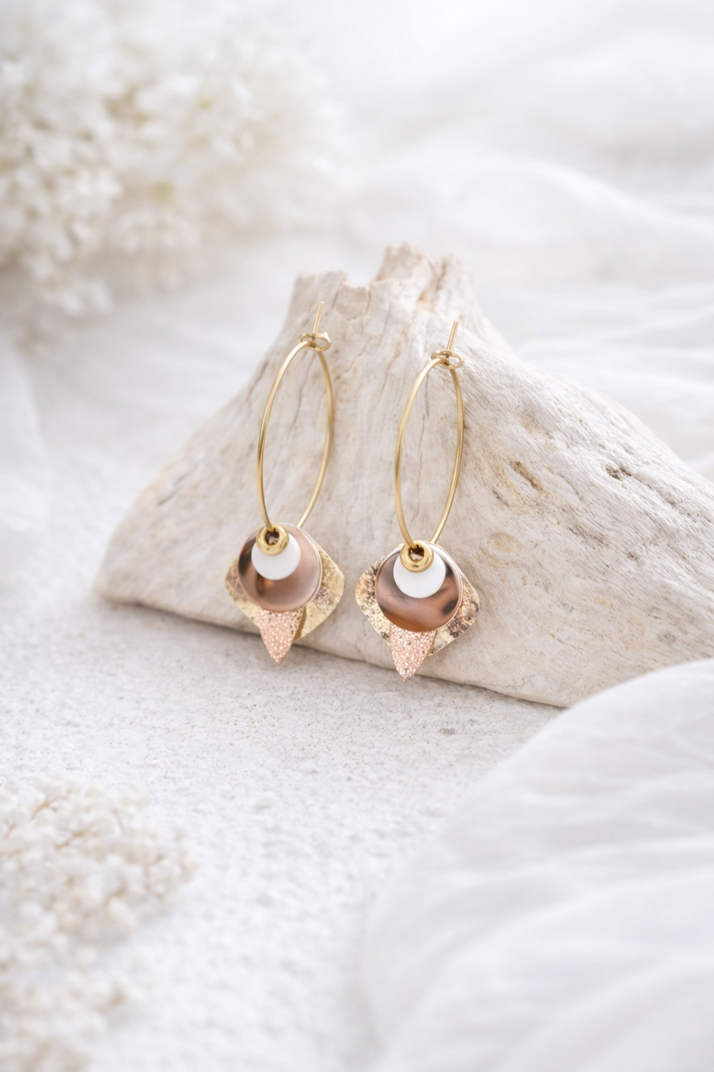 Boucles d'oreilles coquilles de nacre - Bijoux artisanaux