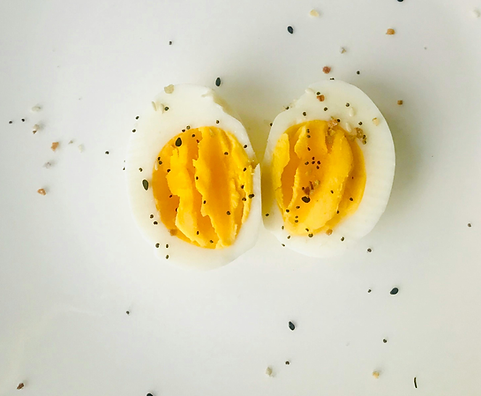 Digital magazine ad series for Egg Farmers of Canada