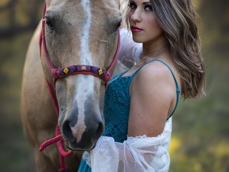 Hill Country, a horse, and sunset: A magical shoot in Texas