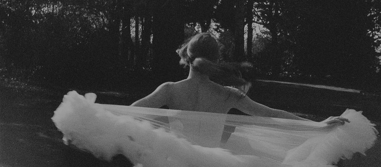 Bridal Veil Short Dress_edited.jpg