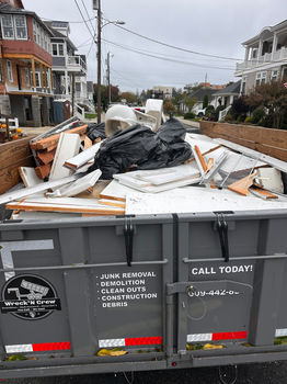 Wreck'N Crew trailer loaded with junk and debris for disposal in Atlantic County, NJ.