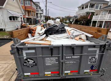 Wreck'N Crew trailer loaded with junk and debris for disposal in Atlantic County, NJ.