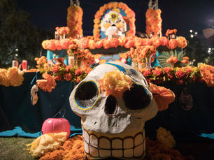Día de los Muertos in Los Angeles 2026: Family Celebrations Beyond Forest Lawn