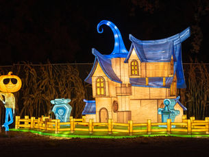 Family-Friendly Haunted Houses in LA 2026!
