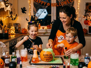 18 Halloween Science Experiments for Kids That Fizz & Glow!