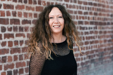 >> Weiter zur Seite: BUSINESS PORTRAIT